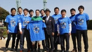 「この日で最後かと思うと、グッときますね」国枝調教師は思わず感極まる　中山で引退調教師へ花束贈呈セレモニー