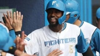 日本ハム新助っ人は「当たりかも」　万波も唖然…豪快弾にファン興奮「優勝してまう」