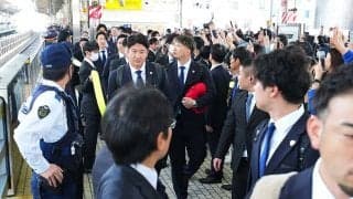 侍J見た米ファン混乱「どれが大谷だ」　バッチリ決めた新幹線移動が呼んだ「誰が誰だか」