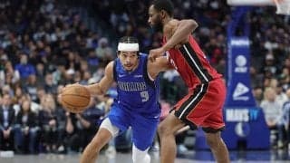 マブスが2ウェイ契約のライアン・ネムハードと本契約…ベテランのジョーンズを放出へ