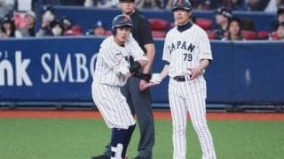 侍ジャパンに新ポーズ？　ペッパーミルから3年…牧原が“すりすり”、誠也もベンチで反応