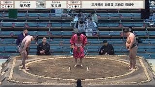 “負け判定”？ 自ら土俵を下る珍光景