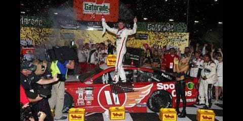 デニー・ハムリンが2カテゴリー制覇！