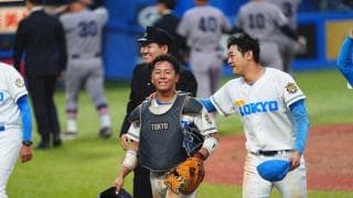 “代役捕手”が引き寄せた東大356日ぶり勝利「ゲームつくれた」骨折の主将もうれし涙